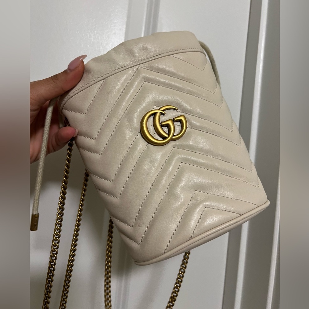 Gucci mini marmont bucket bag